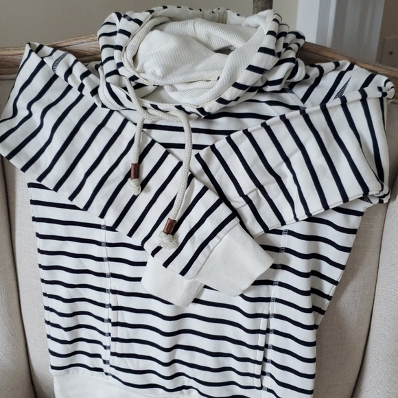 Only sweatshirt cruisewear - Picture 1 of 1